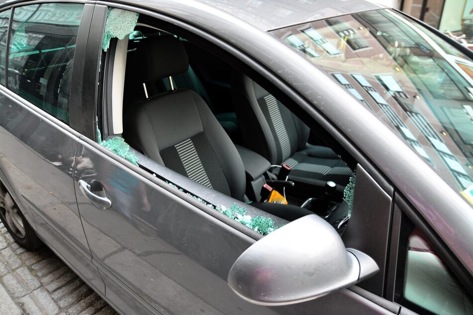 Im Landkreis Zwickau wurden in einer Nacht sechs Autoscheiben eingeschlagen. (Symbolfoto)