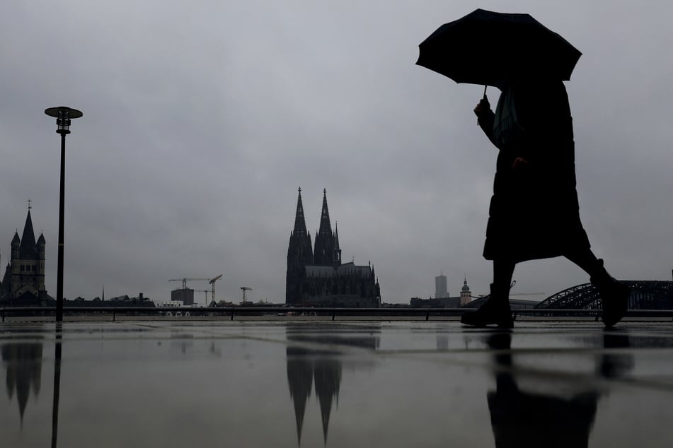 Köln: Wolkig mit der Aussicht auf Regen: Wetter in NRW weiter in Herbst-Laune