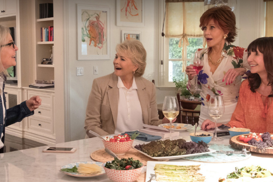 "Book Club – Des Beste kommt noch" ist eine romantische Best-Ager-Komödie mit den Hollywood-Stars Jane Fonda (82), Diane Keaton (74), Mary Steenburgen (67), Candice Bergen (74).