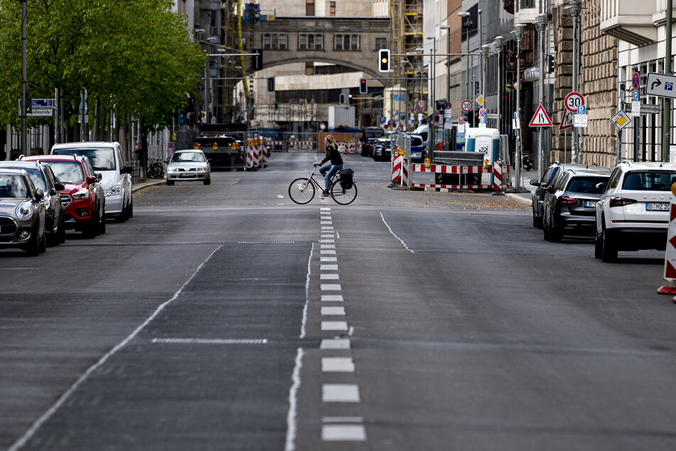 Die Straßen in Deutschland sind deutlich leerer als gewohnt. (Archivbild)