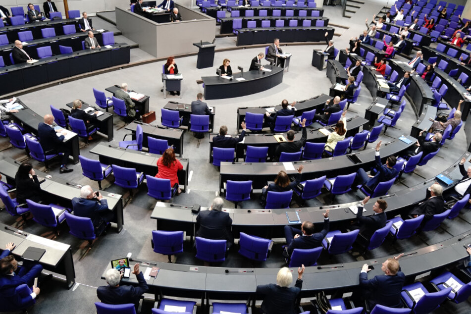 Der Bundestag bei der Sondersitzung.