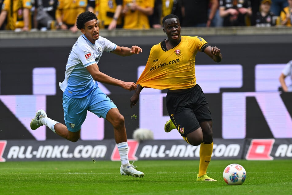 Hiergeblieben? Wohl keine Chance bei Kofi Amoako (r.). Den 21-Jährigen zieht es offenbar in die Bundesliga zum HSV.