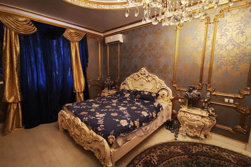 Blick in das Schlafzimmer.