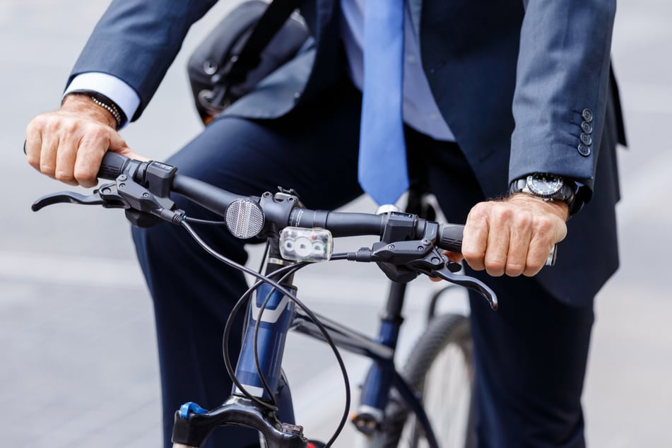 Warum der Radfahrer (22) auf der Autobahn unterwegs war, ist noch unklar. (Symbolbild)