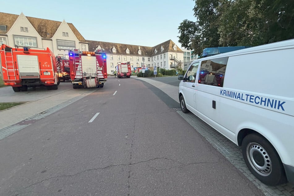 Patient sorgt für Feuerwehreinsatz in Krankenhaus, Polizei weist ihn in Psychiatrie ein