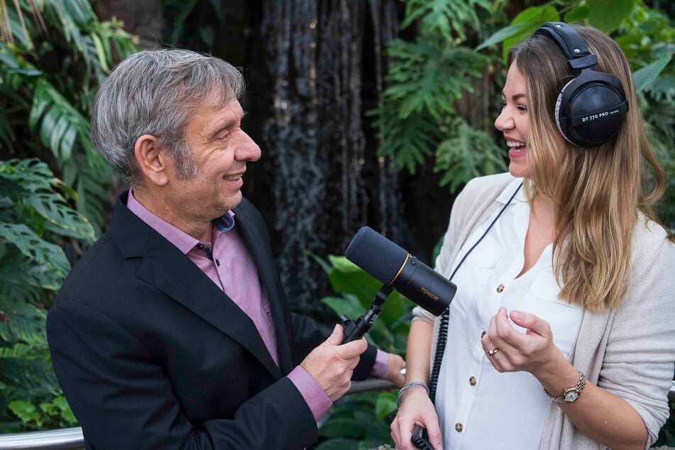 Wilhelma-Direktor Dr. Thomas Kölpin stellt sich den Fragen von Journalistin Laura Cloppenburg.
