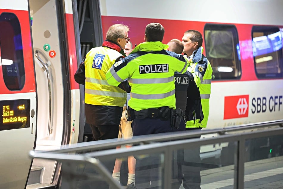 Nach rund 30 Minuten konnte der EC seine Fahrt in Richtung Zürich fortsetzen.