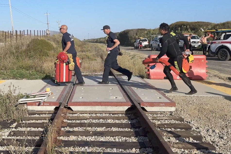 Zahlreiche Einsatzkräfte machten sich sofort auf den Weg zur Unglücksstelle.