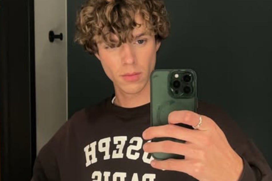 GenZ-Influencer und Model Julian Kamps (24) hält nichts von einer klassischen 40-Stunden-Arbeitswoche.