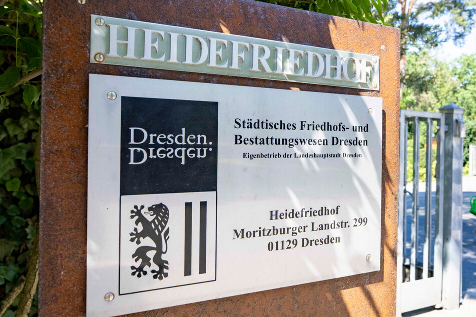 Stimmt der Stadtrat zu, öffnet auf dem Heidefriedhof die erste Dresdner "Urnenwahlgrabstätte für Mensch-Tier-Bestattungen".