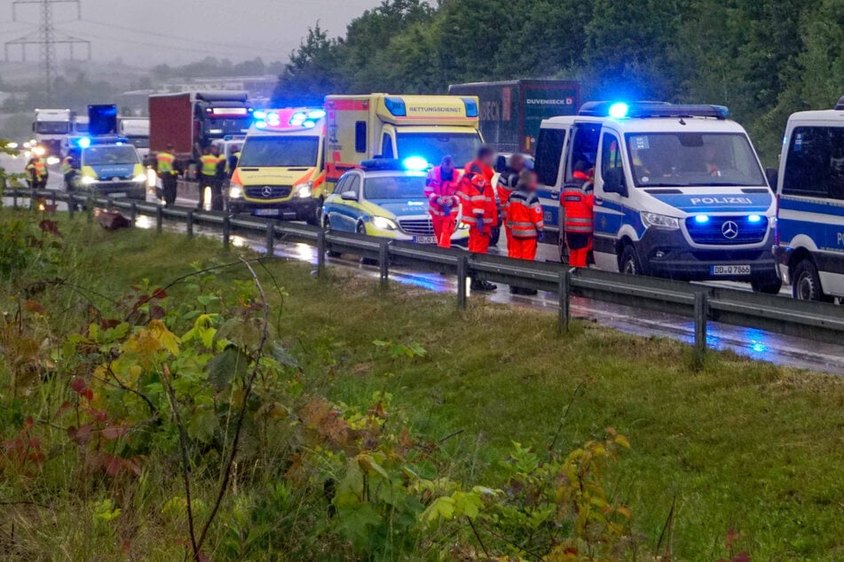Die Autobahn musste kurzzeitig voll gesperrt werden.