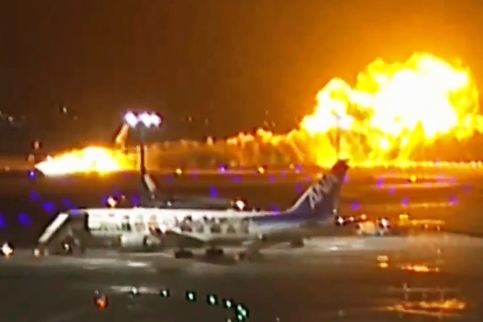 Feuer-Unfall: Piloten haben gar nicht mitbekommen, dass Flugzeug in Flammen steht