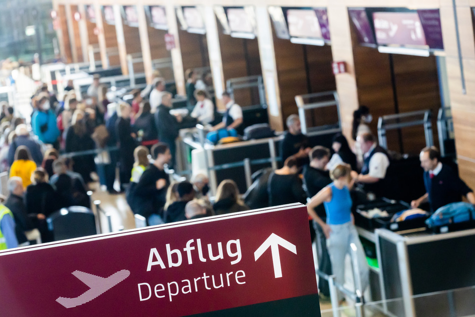 EM-Finale in Berlin: Flughafen BER erwartet großen Passagieransturm