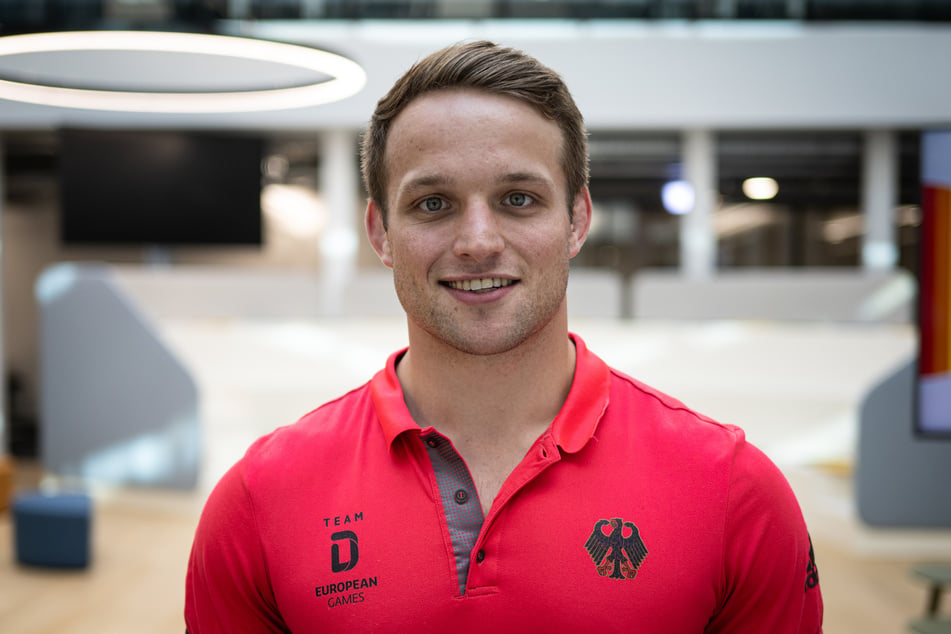 Timo Cavelius (29, r.) wird nach der Operation wochenlang nicht an Wettkämpfen teilnehmen können.
