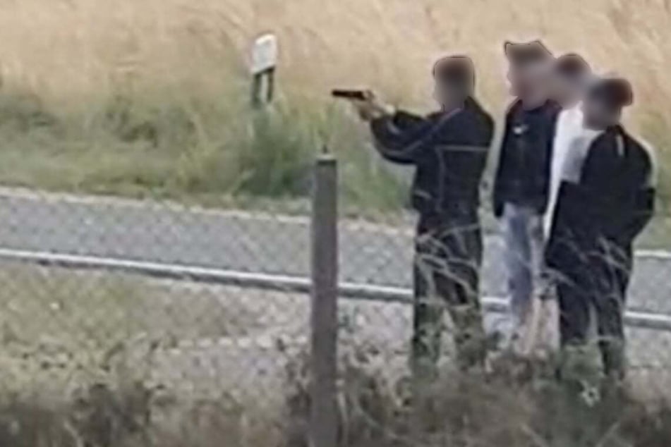 Anwohner machten diese Aufnahme. Der Vorfall hinterließ bei vielen im Ort ein ungutes Gefühl.