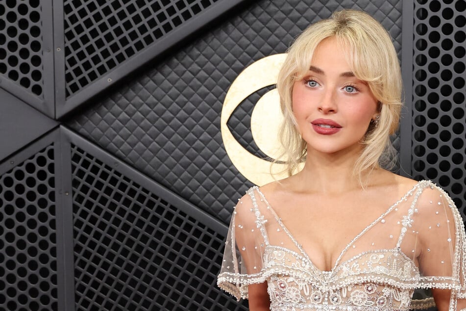 Sabrina Carpenter apologizes over viral Coachella incident: "Could have handled it better"