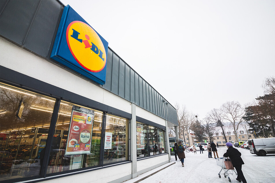 Erster Shop im LOOM schließt Schnäppchenmarkt stellt sich