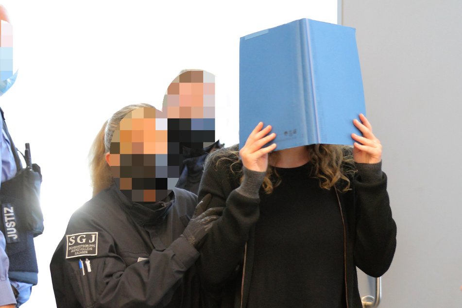 Lina E. (28) wird am Oberlandesgericht Dresden aktuell der Prozess gemacht.