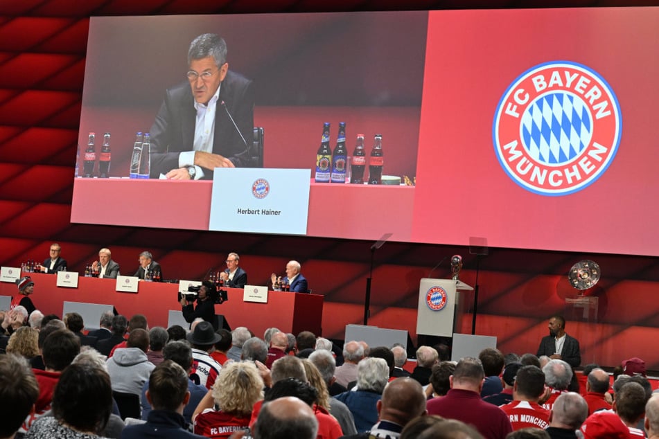 Am Samstagabend lud der FC Bayern München zur Jahreshauptversammlung in den Audi Dome.