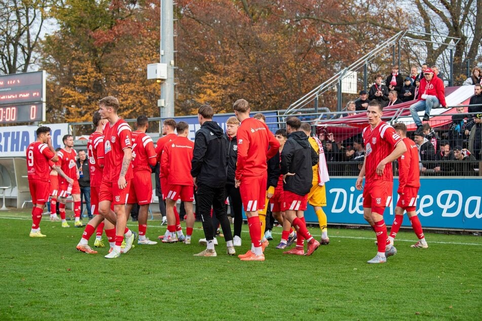 Enttäuschung pur beim Halleschen FC. Nach der 0:1-Pleite bei den Hertha-Bubis ist die Stimmung im Keller.