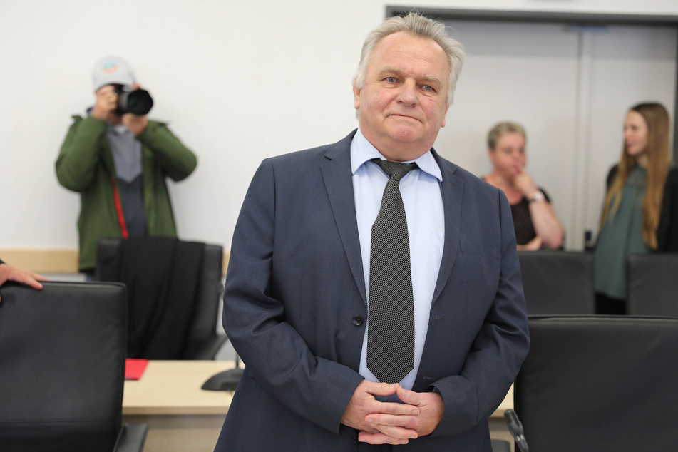 Günther Krause (69) muss sich wegen Verschleierung vor Gericht verantworten.