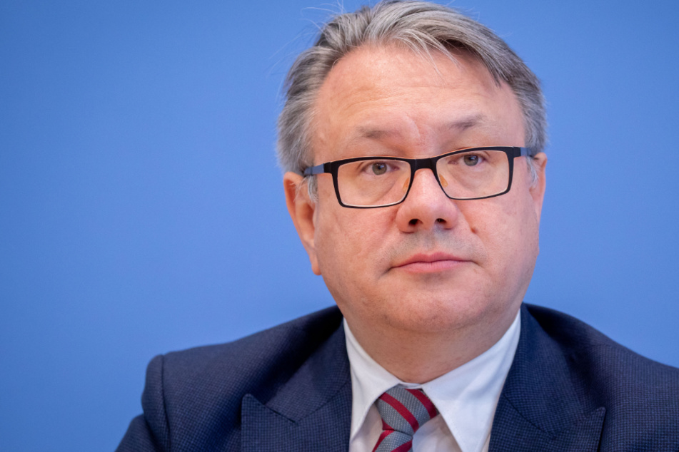 Georg Nüßlein (51, CSU) zieht sich wegen der schweren Vorwürfe aus der Politik zurück.