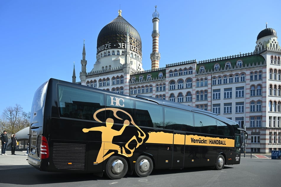 Auch in dieser Saison werden die Handballer aus Dresden wieder viel Reisezeit im Mannschaftsbus verbringen und fast 15.000 Kilometer zurücklegen.