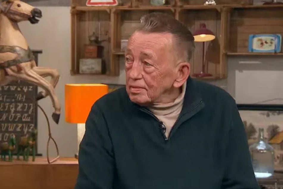 "Bares für Rares"-Kandidat Günni aus Bochum möchte in der ZDF-Trödelshow ein über 50 Jahre altes Ölgemälde verkaufen.