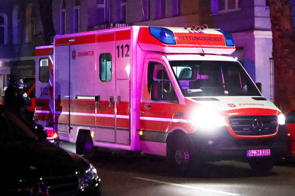Berlin: Einbrecher springt bei Flucht vom Balkon und landet direkt im Krankenhaus