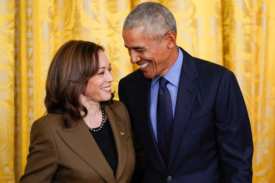 Offiziell zeigt sich Barack Obama von Kamala Harris überzeugt - doch spielt der ehemalige US-Präsident ein falsches Spiel?