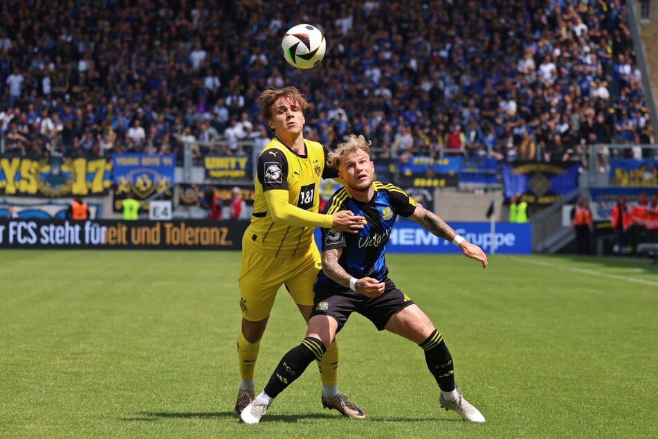 Das Unentschieden von Borussia Dortmund II gegen den 1. FC Saarbrücken besiegelte den Abstieg der Schwarz-Gelben.