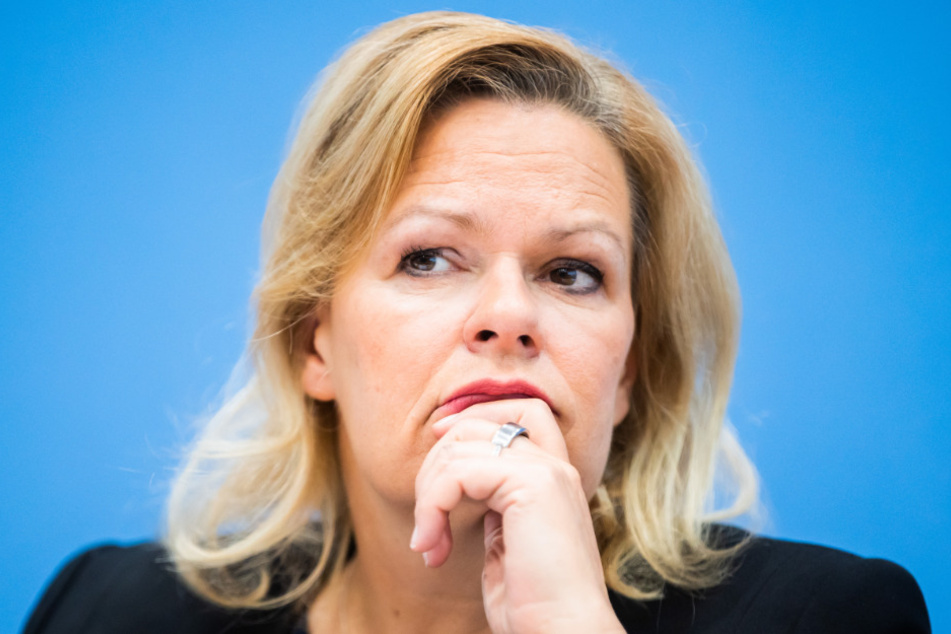 Bundesinnenministerin Nancy Faeser (53) möchte neue Hessen-MP werden.