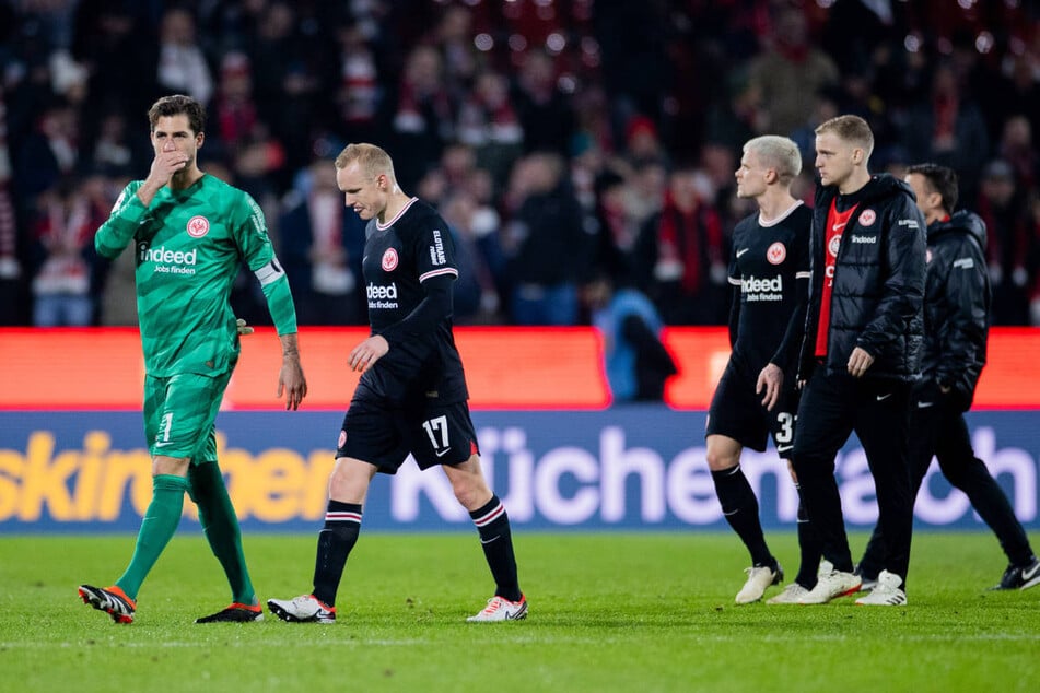 Bedröppelte Mienen bei der Eintracht nach dem Abpfiff: Das Spiel gegen Köln war eines der schlechtesten der laufenden Saison.