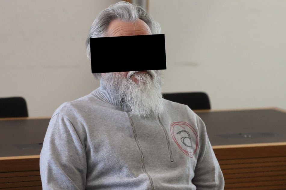 Claus T. (76) will von Ramonas mörderischen Plan nichts gewusst haben. Die Kammer ist offenbar inzwischen anderer Ansicht.