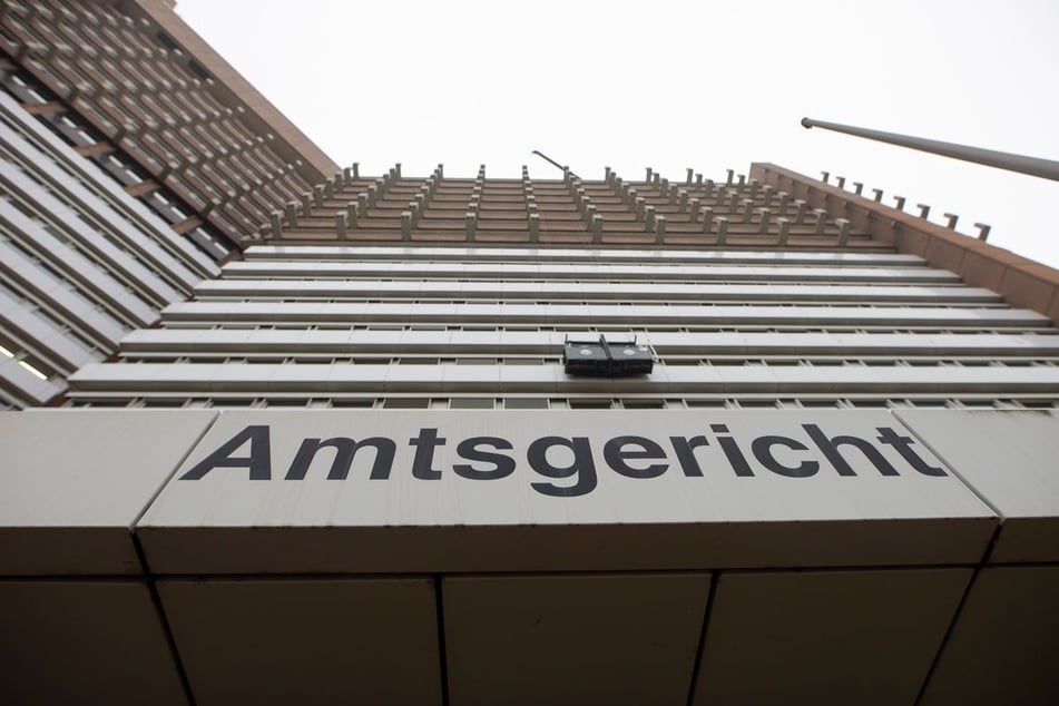Sollten die Angeklagten den Auflagen nicht nachkommen, wird der Prozess am Kölner Amtsgericht wieder aufgenommen. (Symbolfoto)