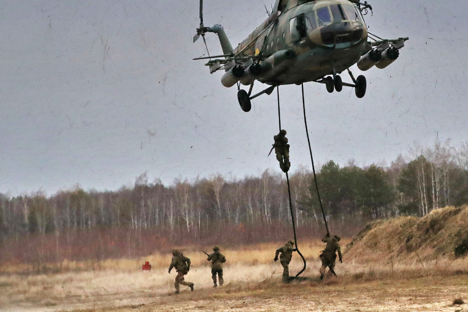 Russische Armee sammelt sich an der Grenze zur Ukraine: Nato gerät unter Druck