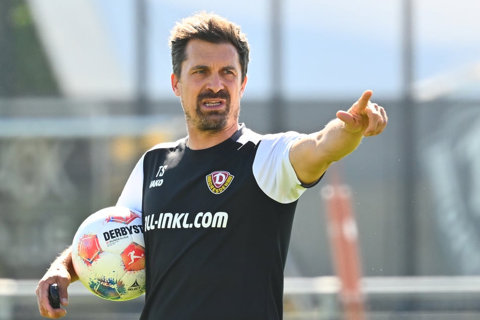 Thomas Stamm (42) hat im Dynamo-Kasten die Qual der Wahl.