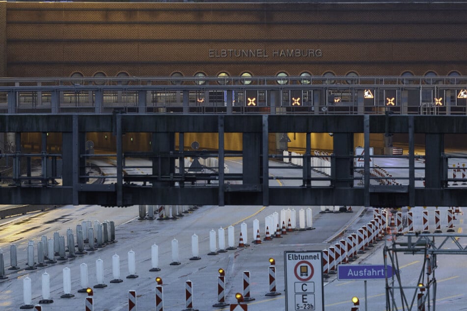 A7 und Elbtunnel erneut voll gesperrt! Klare Empfehlung ausgesprochen
