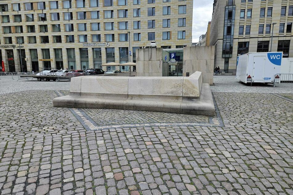 Die blank geschliffene Sandsteinbank sorgte in den vergangenen Monaten für Aufregung.