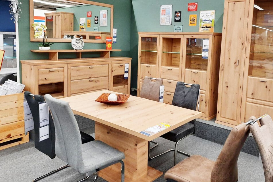 Jetzt bei ROLLER in Reutlingen vorbeischauen und im Abverkauf satte 30 Prozent¹ sparen.