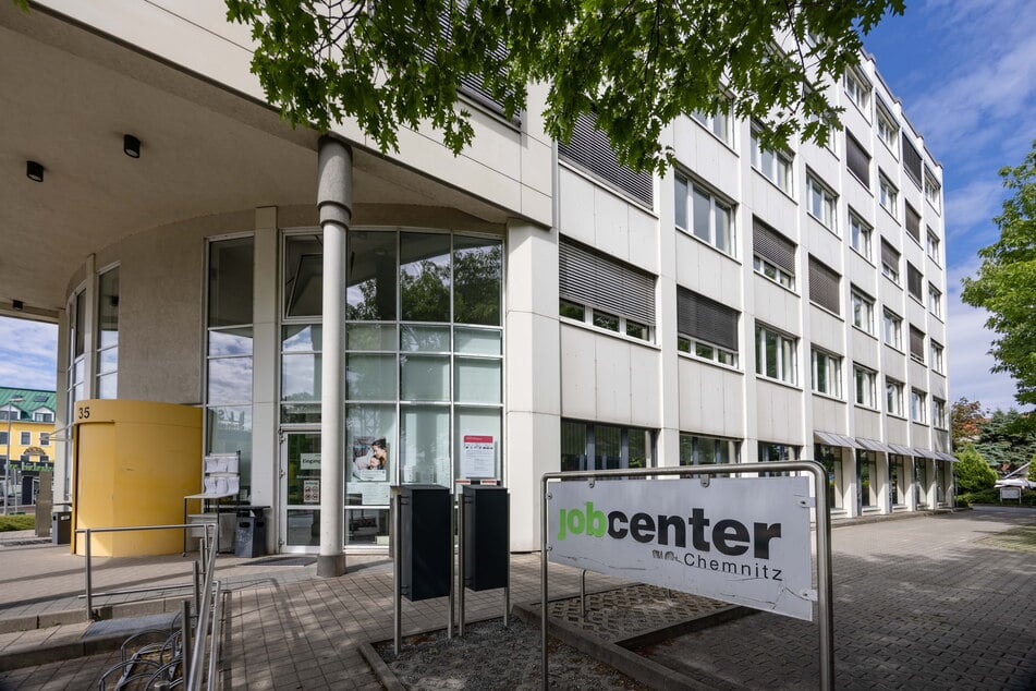 Ab 22. April ist das Jobcenter wieder montags, donnerstags und freitags 8 bis 12 Uhr sowie dienstags 8 bis 18 Uhr geöffnet.