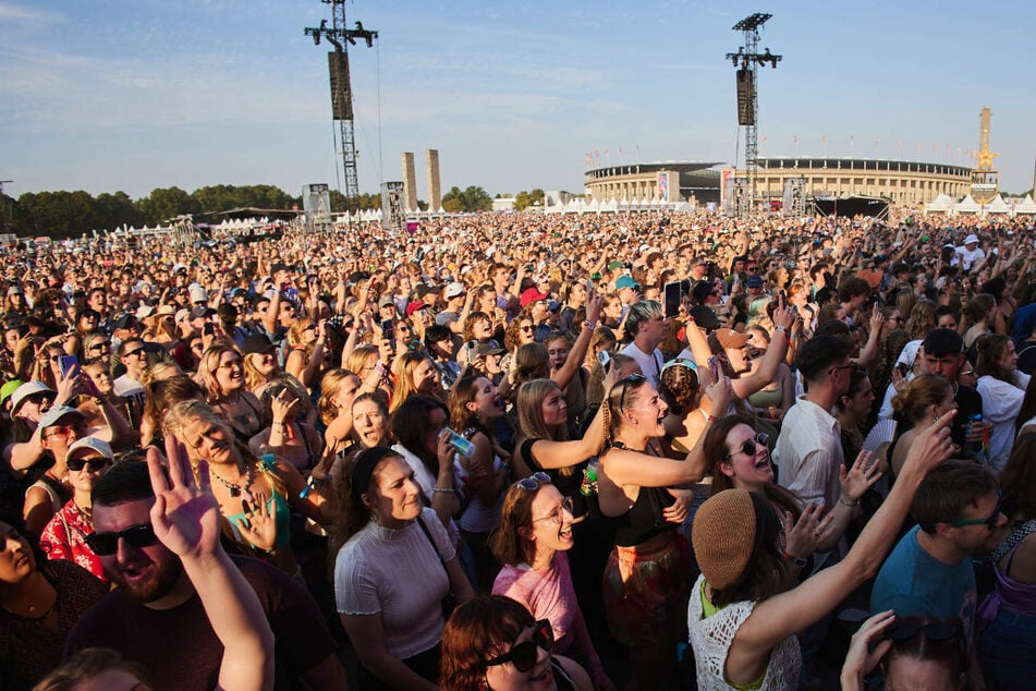 Seit 2018 feiern jährlich Zehntausende Menschen beim Lollapalooza am Olympiastadion in Berlin.