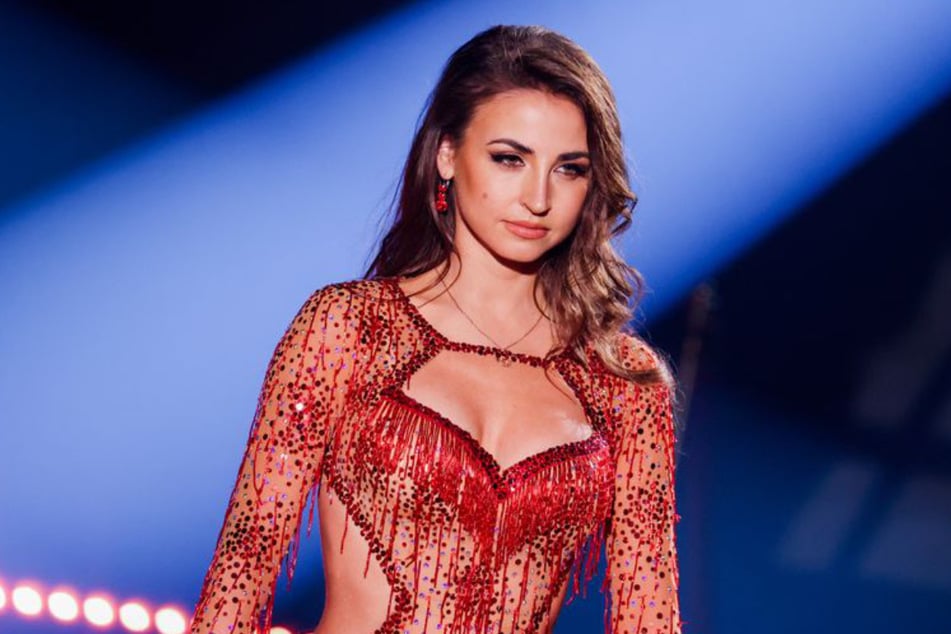 Seit wenigen Tagen hat die begnadete "Let's Dance"-Profitänzerin aus Russland die deutsche Staatsbürgerschaft.