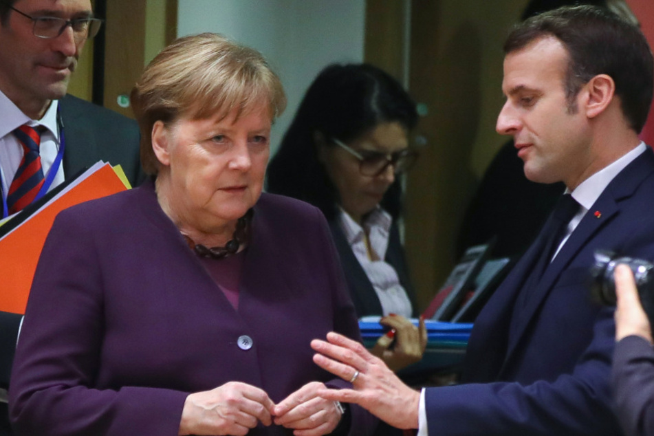 Bundeskanzlerin Angela Merkel (CDU) und der französische Präsident Emmanuel Macron haben einem Medienbericht zufolge über Lockerungen im deutsch-französischen Grenzverkehr beraten.