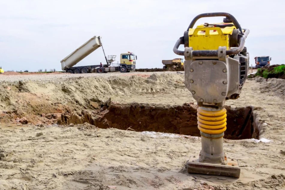 In Annaberg-Buchholz wurde eine Rüttelplatte von einer Baustelle geklaut. (Symbolfoto)