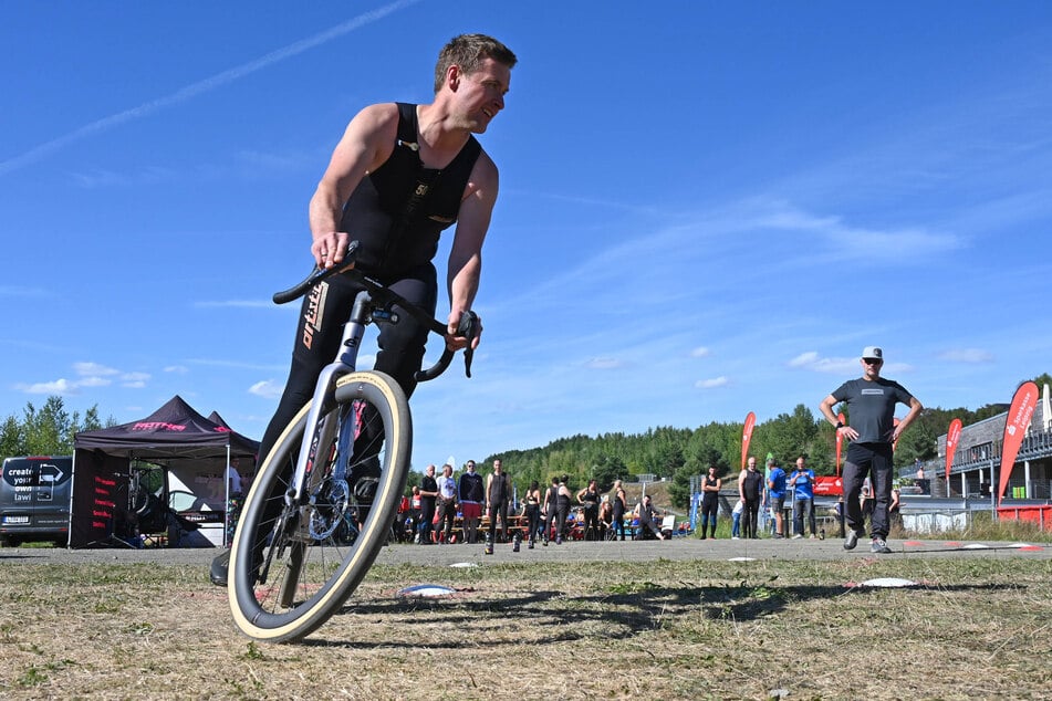 Auch an Land konnten Preise geholt werden, zum Beispiel beim Bike-Race.