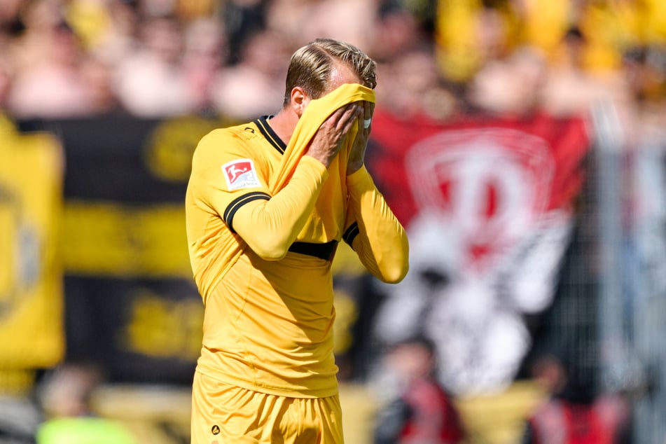 Bitter! Lukas Boeder (28) &amp; Co. verpassten den Dynamo-Dreier am Ende nur knapp.