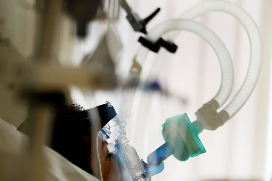 325 Covid-Patienten befinden sich in Köln derzeit im Krankenhaus in stationärer Quarantäne, davon 92 auf der Intensivstation.