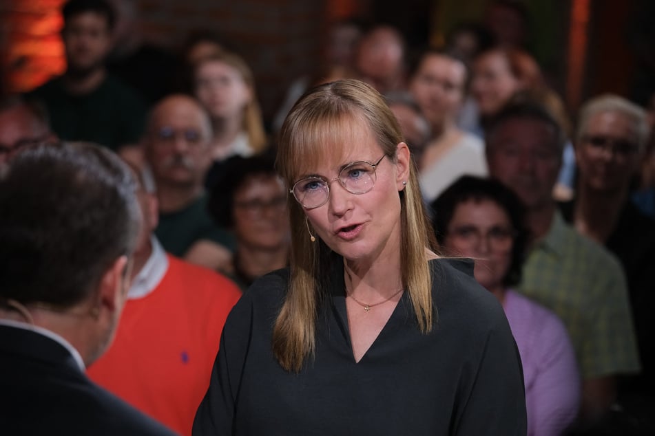 Die Debatte um Migration müsse sich ändern, macht Spitzenkandidatin Eva von Angern deutlich.