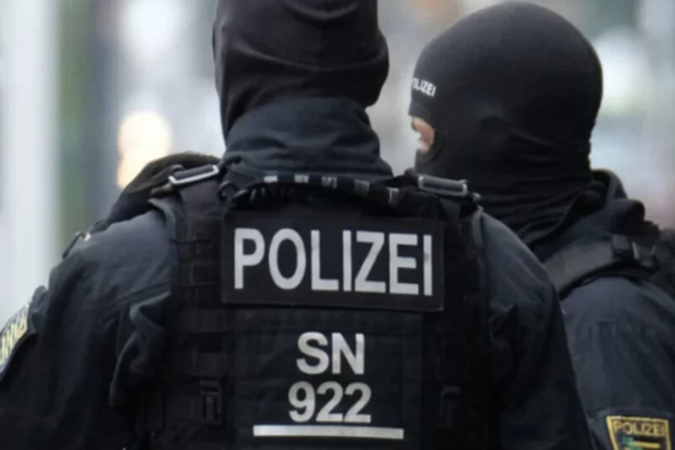 Chemnitz: Kinderporno-Razzia in Sachsen: Polizei durchsucht zahlreiche Wohnungen